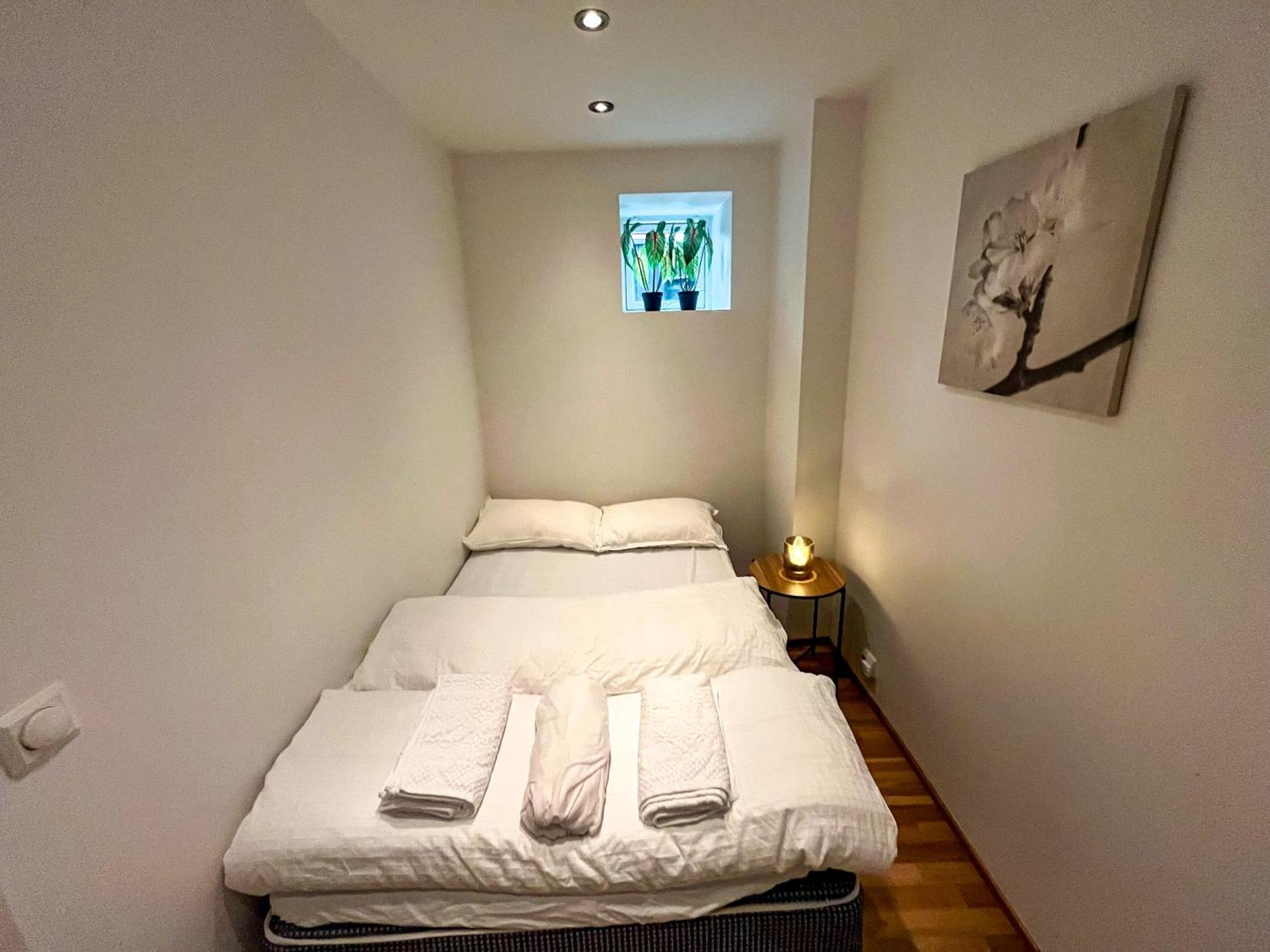 Two-Bedroom City Apartment With Fire Place, Free Parking And Fjordview Terrace - Calm And Central Ålesund Exteriér fotografie