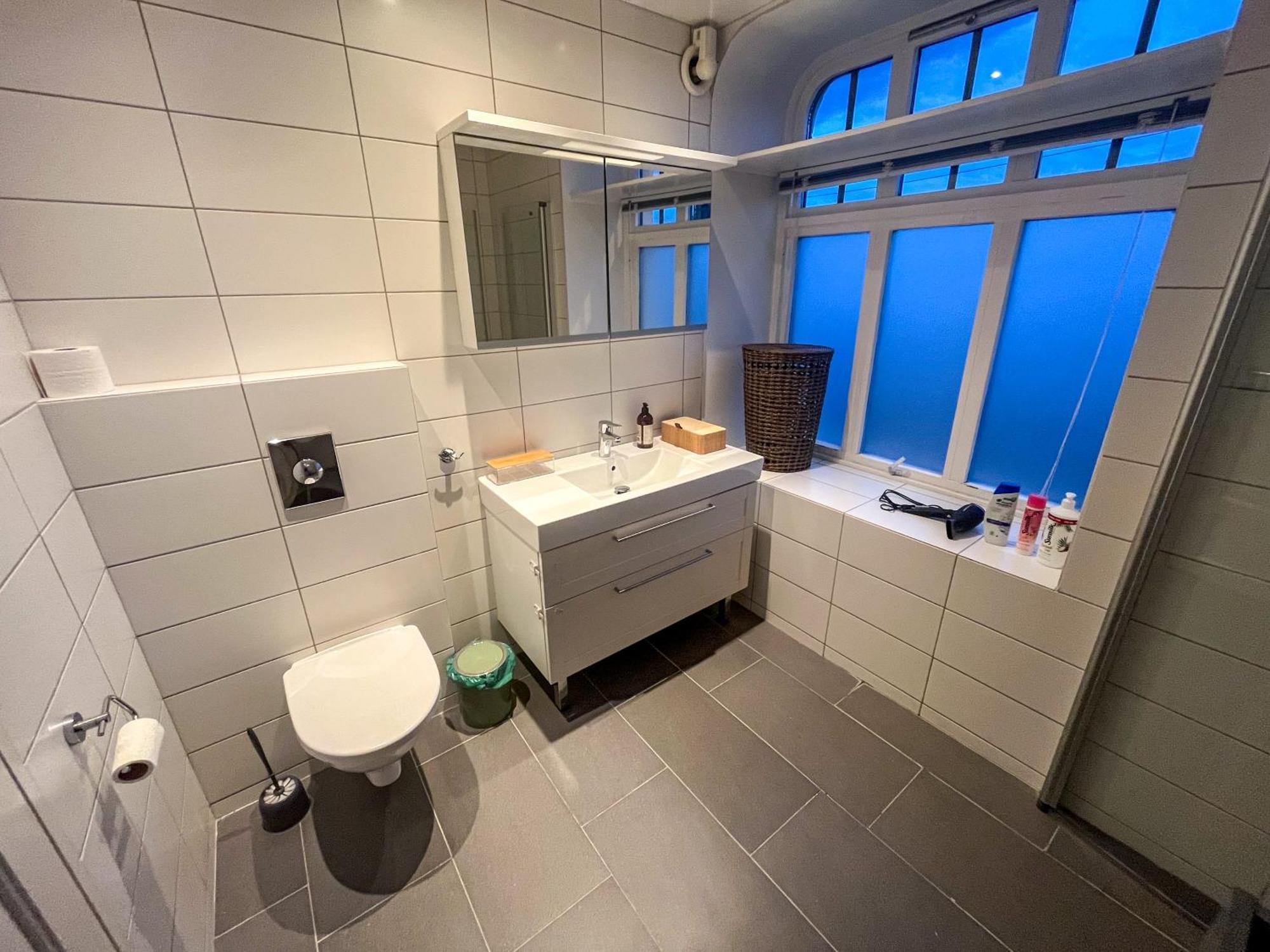 Two-Bedroom City Apartment With Fire Place, Free Parking And Fjordview Terrace - Calm And Central Ålesund Exteriér fotografie